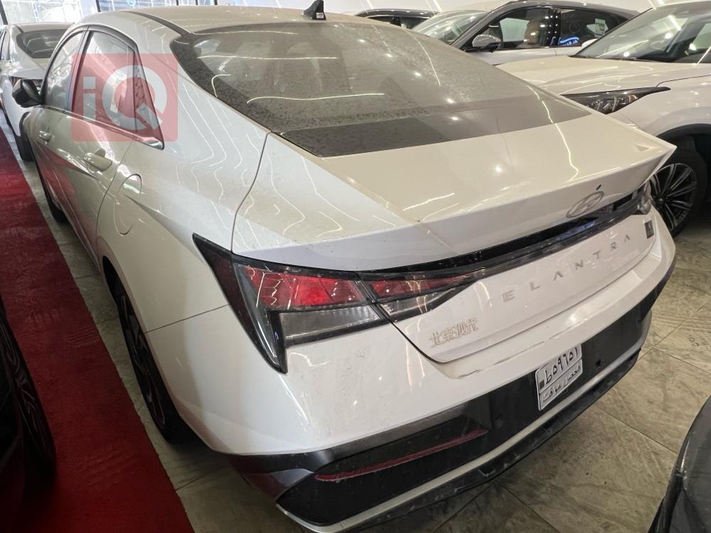 هيونداي النترا